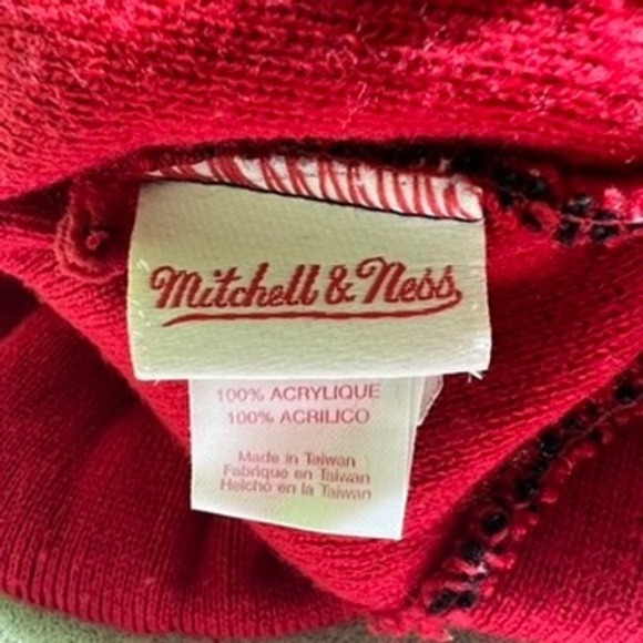 Mitchell & Ness Atlanta Hawks Beanie Red Black Yellow Geometric Pom Hat KN50Z - Picture 7 of 9